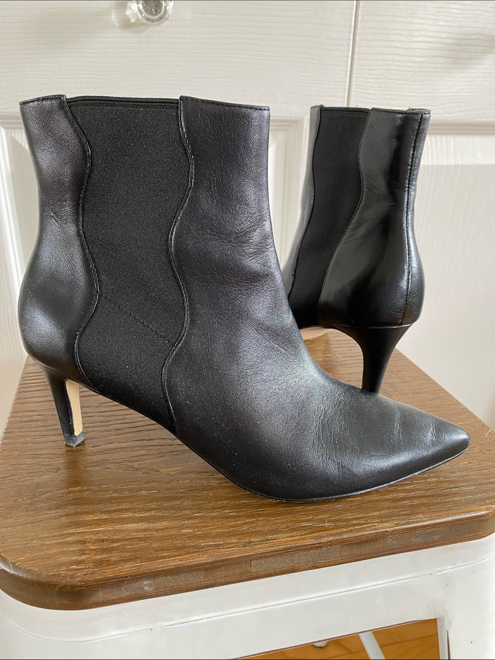 Cole Haan Black Pointed-Toe Leather Ankle Booties Size 7B